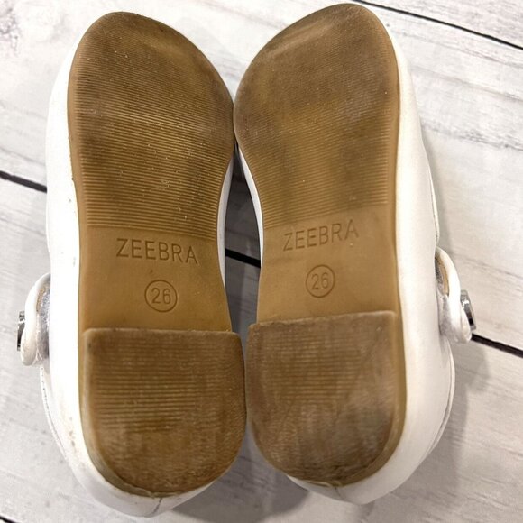 Zeebra White Mary-Janes - Picture 7 of 11